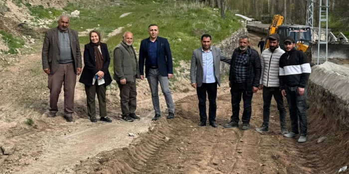 Digor'da yol yapım &ccedil;alışmaları başladı