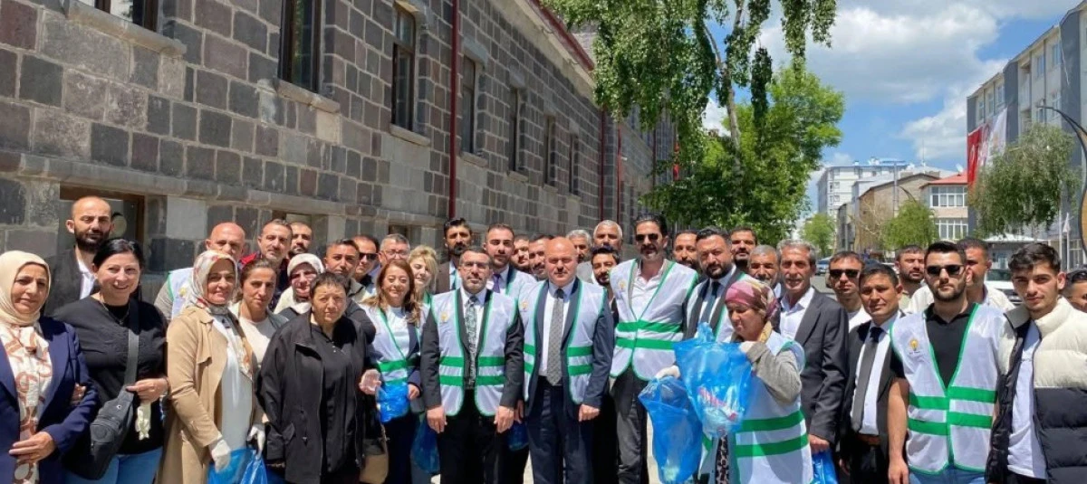 Dünya Çevre Günü Etkinliği: Temiz Bir Kars İçin El Ele