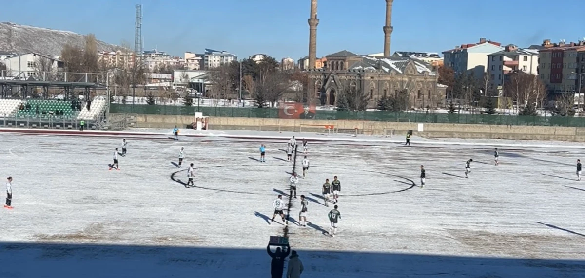Kars 36 Spor&rsquo;dan soğuk havada gol yağmuru: 7-1