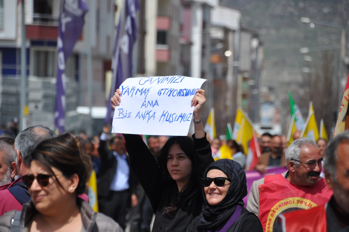 Kars'ta 1 Mayıs kutlamalarında arbede yaşandı