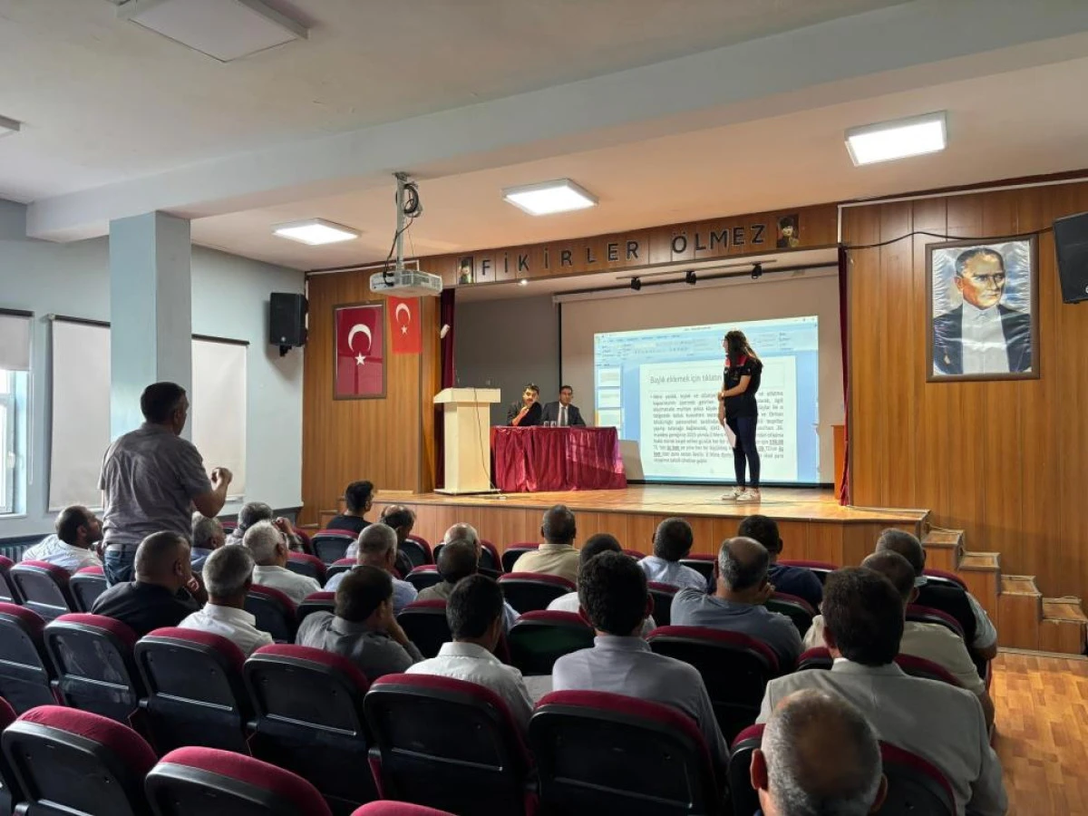 Kars'ta Arazilerin Satışı ve Kiralanmasında İhale Yöntemi anlatıldı