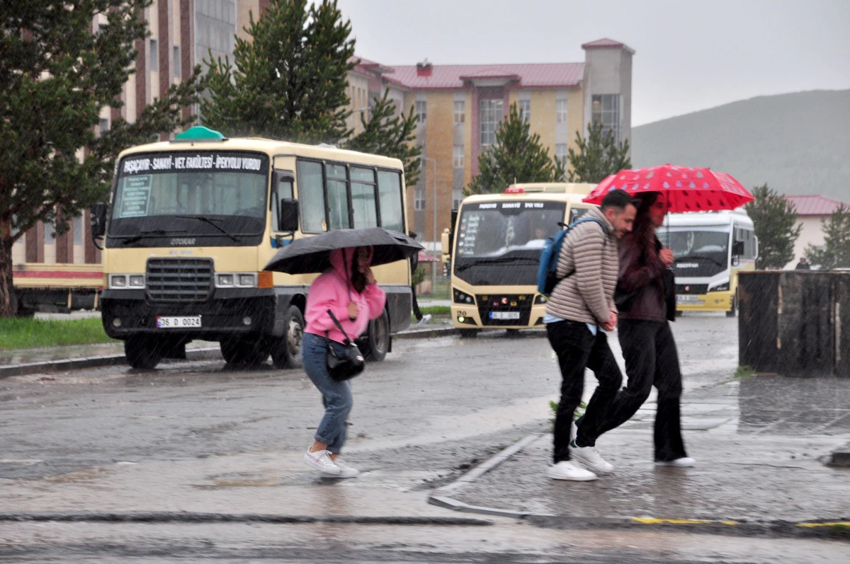 Kars’ta sağanak yağış ve dolu
